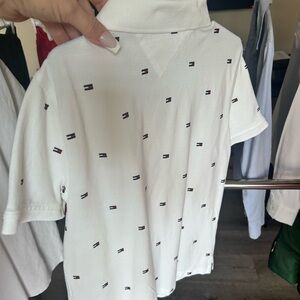 Tommy Hilfiger White Polo with Iconic Logo Design